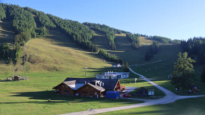 Hinterstoder Hössbahn Upper Station - Huttererböden snow cam captured at 15 September 2026 at 6:07 pm GMT+2