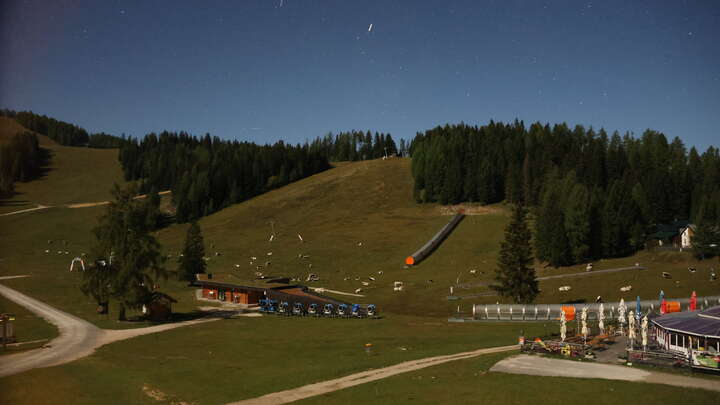 Hinterstoder Hössbahn Upper Station - Huttererböden snow cam captured at 28 September 2026 at 11:46 pm GMT+2