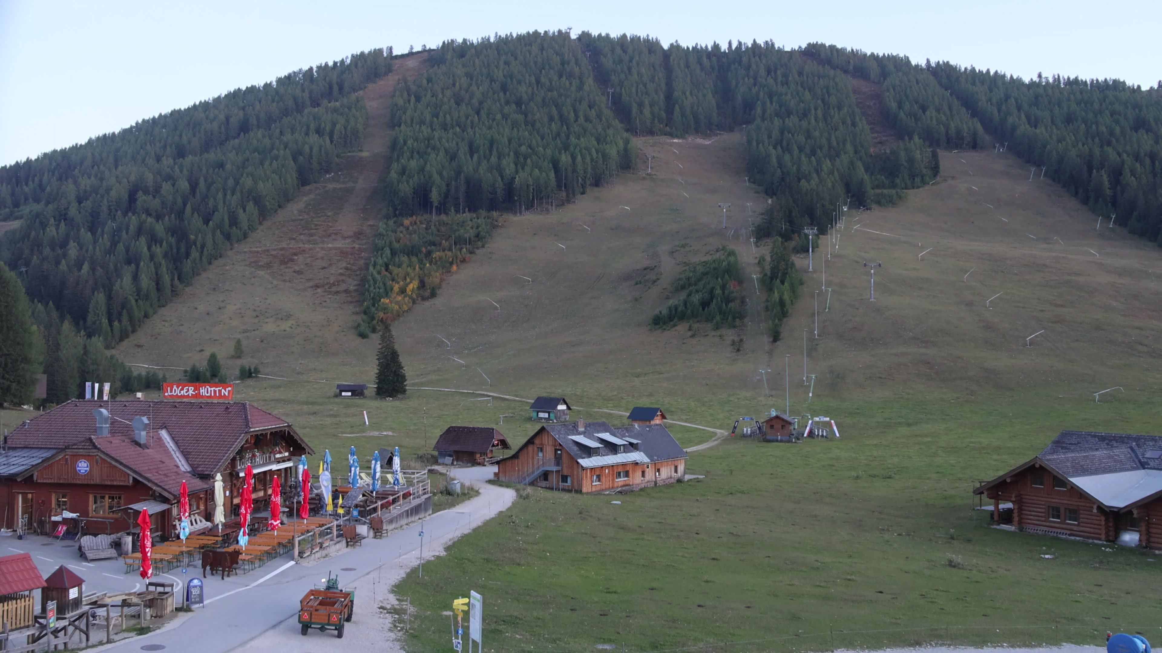 Hinterstoder Hössbahn Upper Station - Huttererböden snow cam captured at 3 October 2026 at 6:47 pm GMT+2