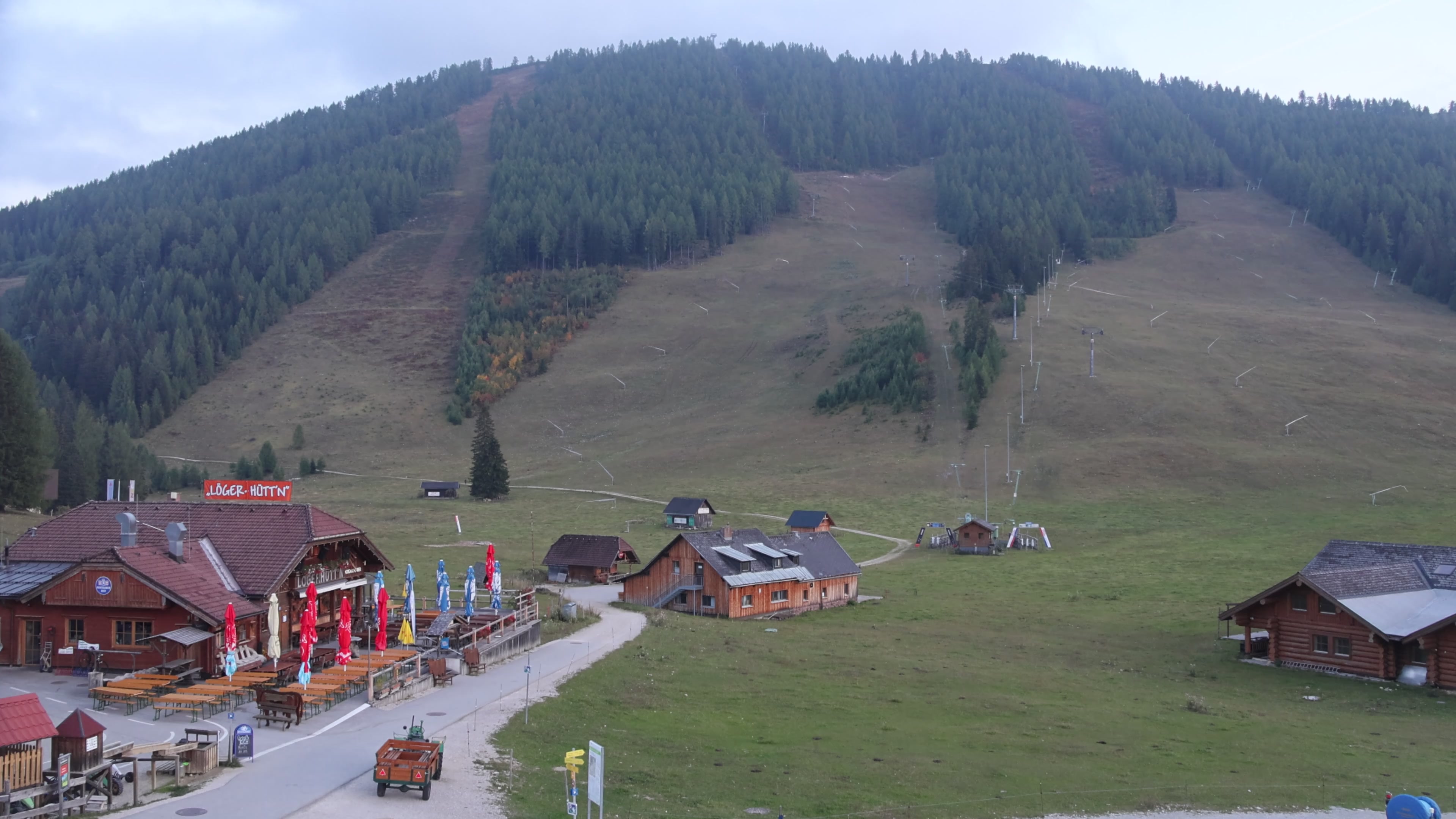 Hinterstoder Hössbahn Upper Station - Huttererböden snow cam captured at 4 October 2026 at 6:49 pm GMT+2