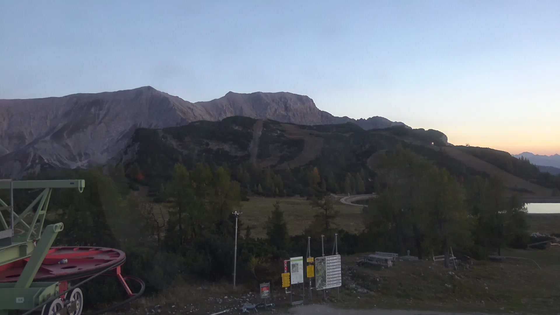 Hinterstoder Höss-Express Upper Station snow cam captured at 3 October 2026 at 6:46 pm GMT+2