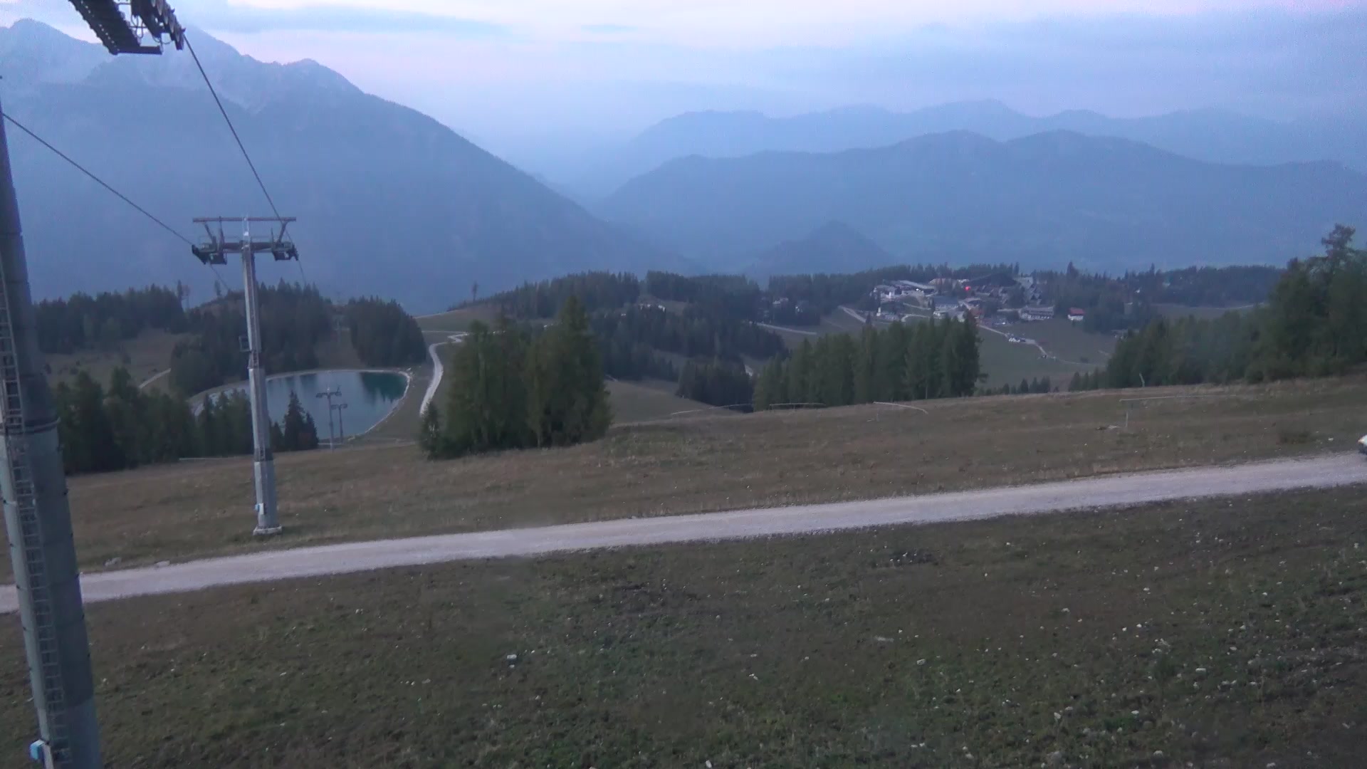 Hinterstoder Upper Station Hirschkogelbahn snow cam captured at 4 October 2026 at 6:49 pm GMT+2