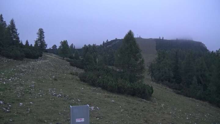 Hinterstoder Panoramalift Tal - Startplatz West snow cam captured at 18 September 2026 at 7:26 pm GMT+2
