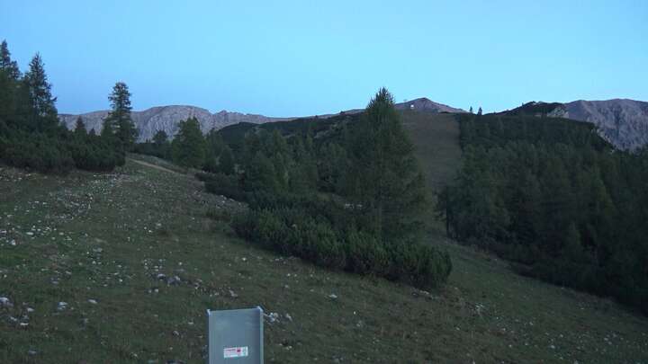 Hinterstoder Panoramalift Tal - Startplatz West snow cam captured at 19 September 2026 at 7:34 pm GMT+2
