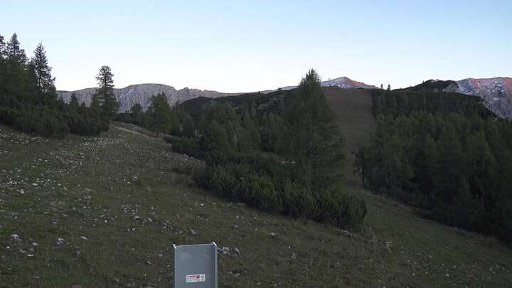 Hinterstoder Panoramalift Tal - Startplatz West snow cam captured at 26 September 2026 at 7:02 pm GMT+2