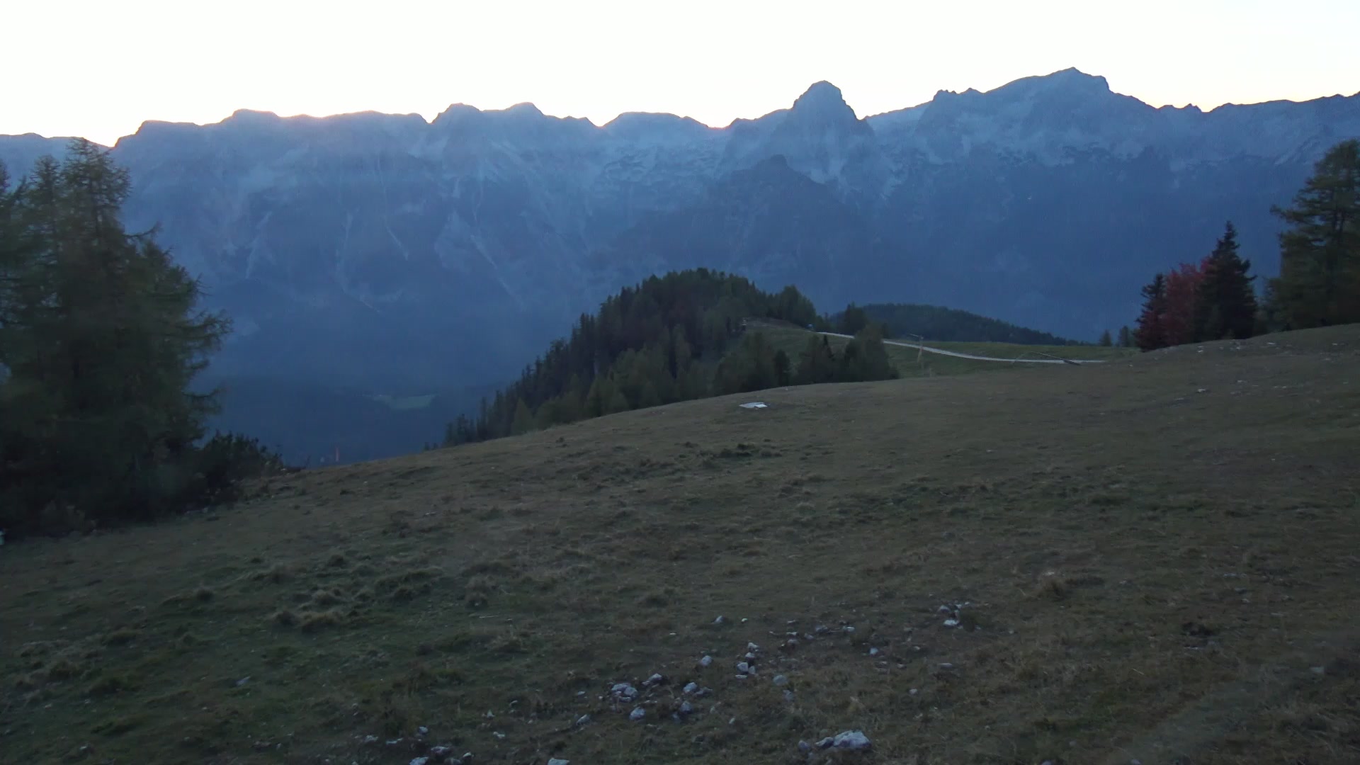 Hinterstoder Panoramalift Tal - Startplatz West snow cam captured at 3 October 2026 at 6:47 pm GMT+2