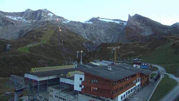 Hintertux (Zillertal) Sommerberg snow cam captured at 21 September 2026 at 7:30 pm GMT+2
