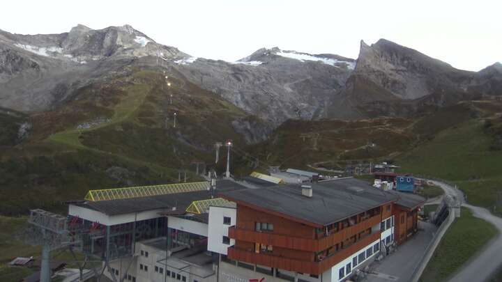 Hintertux (Zillertal) Sommerberg snow cam captured at 22 September 2026 at 7:36 pm GMT+2