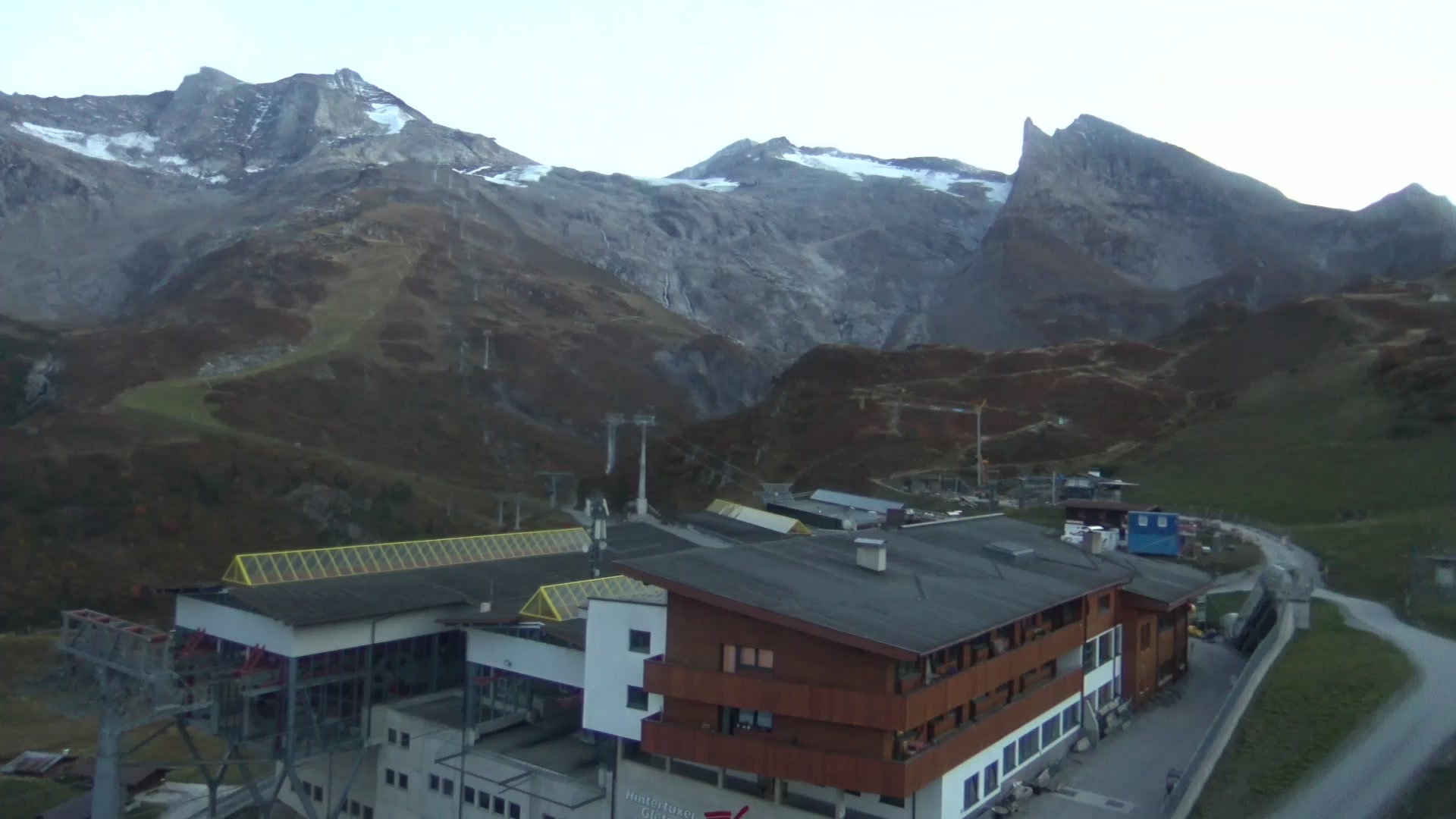 Hintertux (Zillertal) Sommerberg snow cam captured at 3 October 2026 at 7:03 pm GMT+2