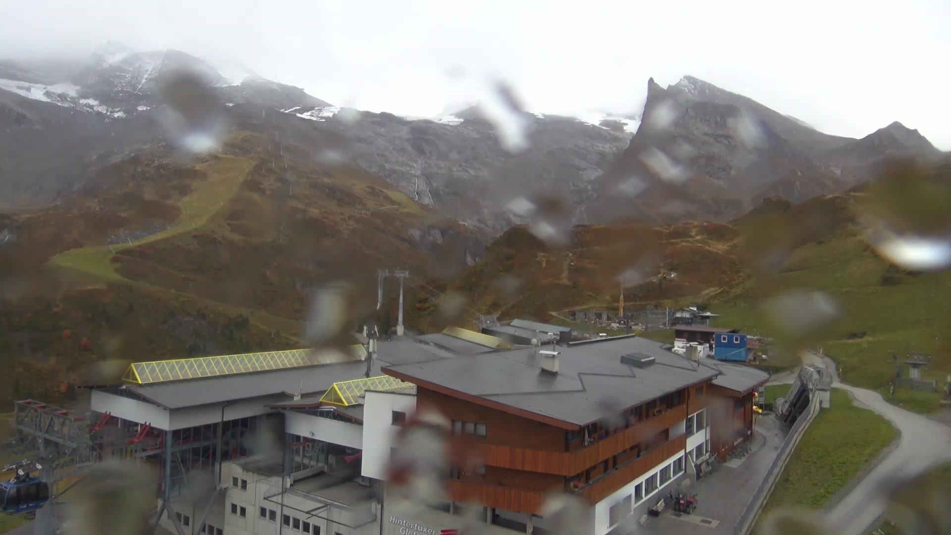 Hintertux (Zillertal) Sommerberg snow cam captured at 5 October 2026 at 5:20 pm GMT+2