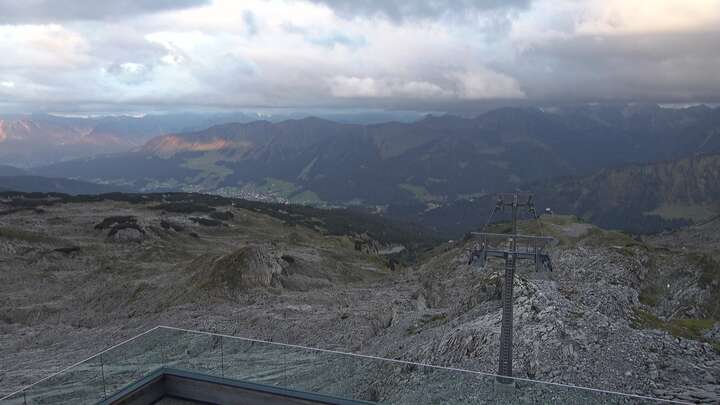 Hirschegg Ifenbahn Upper Station snow cam captured at 18 September 2026 at 7:09 pm GMT+2
