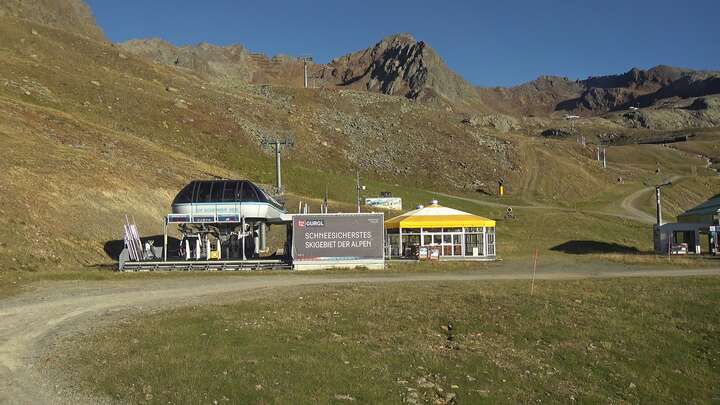 Hochgurgl (Ötztal) Hochgurgl snow cam captured at 15 September 2026 at 5:52 pm GMT+2