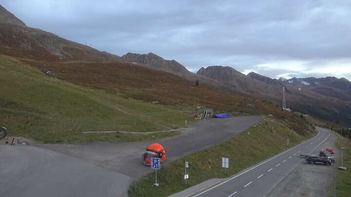 Hochgurgl (Ötztal) Top Mountain Crosspoint snow cam captured at 20 September 2026 at 7:14 pm GMT+2