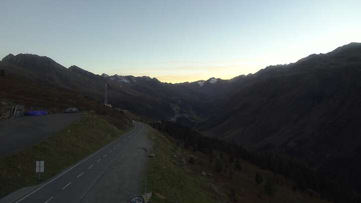 Hochgurgl (Ötztal) Top Mountain Crosspoint snow cam captured at 26 September 2026 at 7:18 pm GMT+2