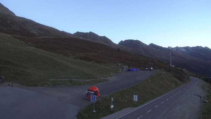 Hochgurgl (Ötztal) Top Mountain Crosspoint snow cam captured at 28 September 2026 at 7:15 pm GMT+2