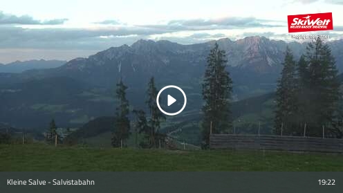 Hopfgarten im Brixental (SkiWelt) Kleine Salve - Salvistabahn snow cam captured at 12 September 2026 at 7:36 pm GMT+2