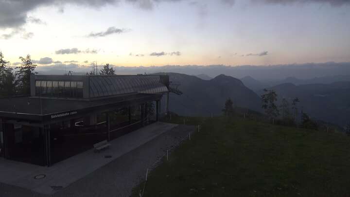 Hopfgarten im Brixental (SkiWelt) Kleine Salve - Salvistabahn snow cam captured at 22 September 2026 at 7:36 pm GMT+2