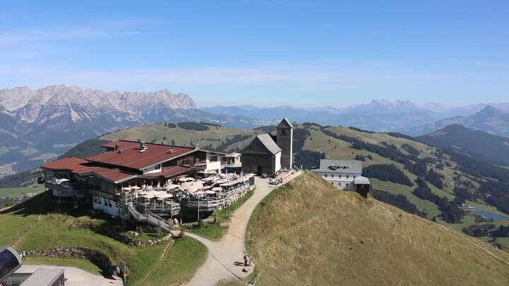 Hopfgarten im Brixental (SkiWelt) Gipfel Hohe Salve - Söll snow cam captured at 29 September 2026 at 12:35 pm GMT+2
