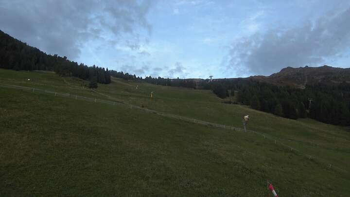 Jerzens (Hochzeiger) Panoramabahn Tal snow cam captured at 20 September 2026 at 7:14 pm GMT+2