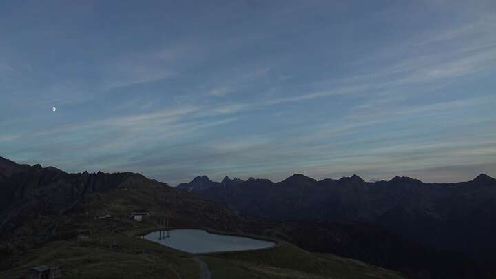 Jerzens (Hochzeiger) Zirbenbahn snow cam captured at 21 September 2026 at 7:14 pm GMT+2
