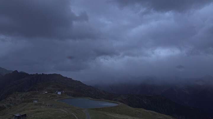 Jerzens (Hochzeiger) Zirbenbahn snow cam captured at 24 September 2026 at 7:19 pm GMT+2