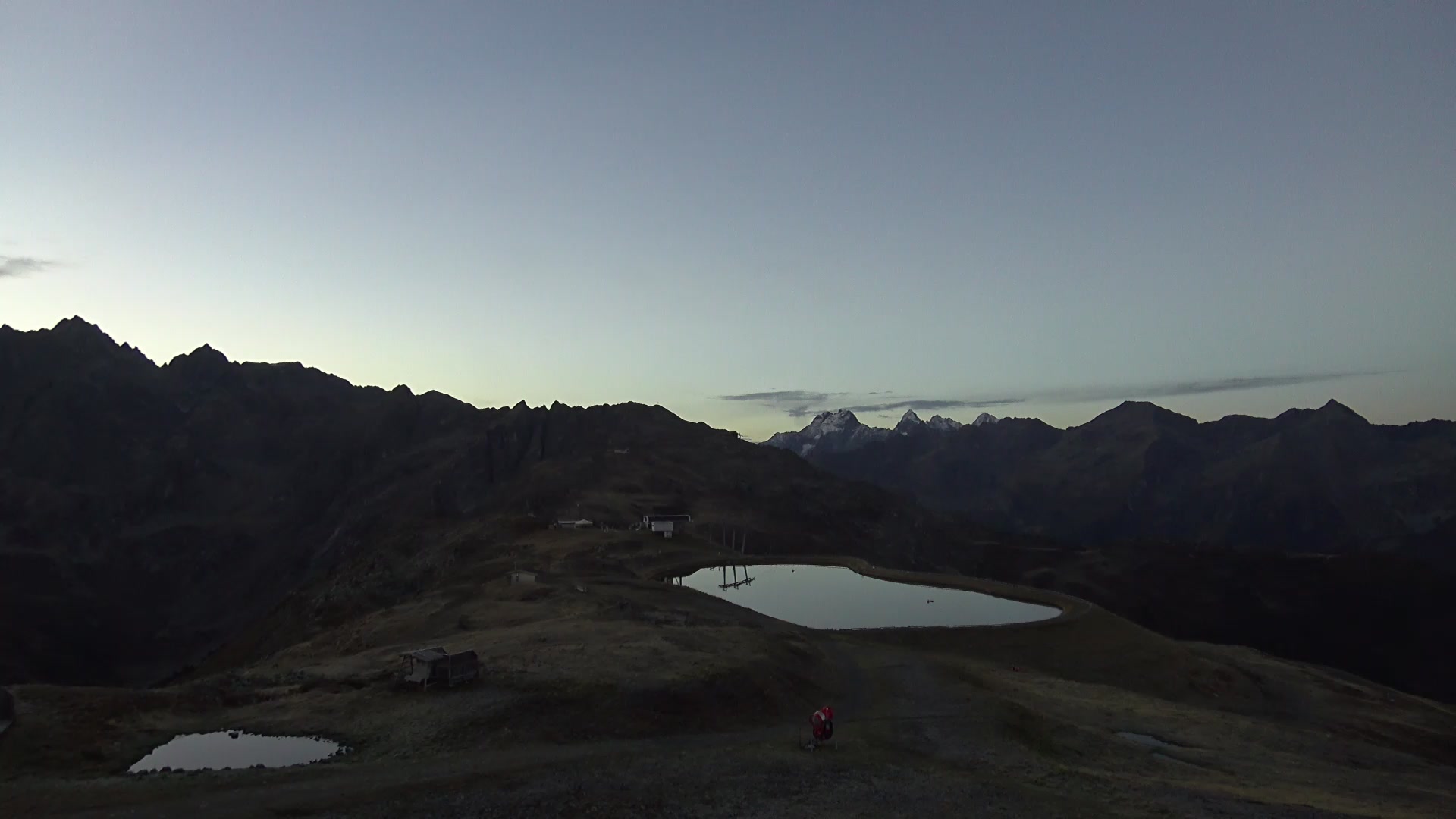 Jerzens (Hochzeiger) Zirbenbahn snow cam captured at 6 October 2026 at 7:25 am GMT+2