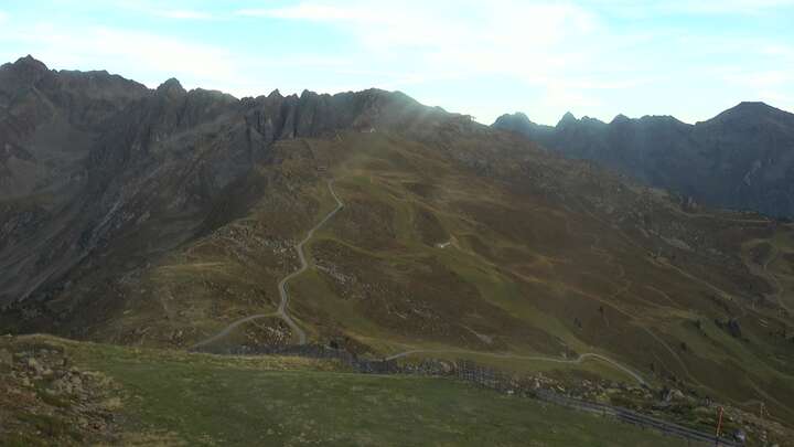 Jerzens (Hochzeiger) Sechszeiger snow cam captured at 19 September 2026 at 7:18 pm GMT+2