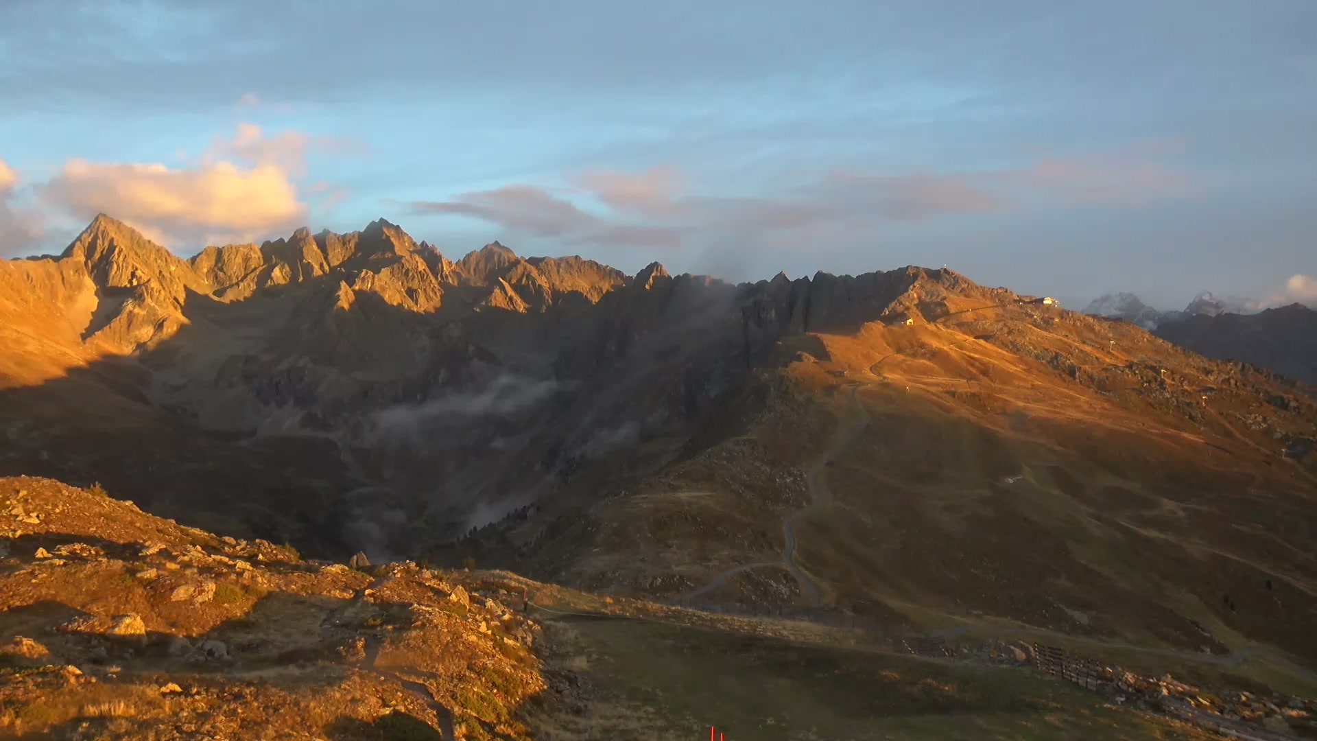 Jerzens (Hochzeiger) Sechszeiger snow cam captured at 5 October 2026 at 7:00 pm GMT+2