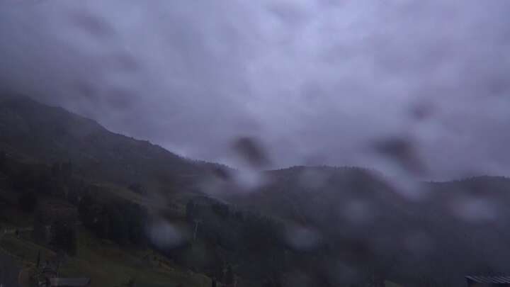 Jerzens (Hochzeiger) Hochzeiger Mid Station snow cam captured at 16 September 2026 at 7:09 pm GMT+2