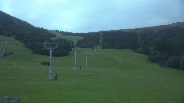 Jerzens (Hochzeiger) Hochzeiger Base Station snow cam captured at 13 September 2026 at 7:43 pm GMT+2