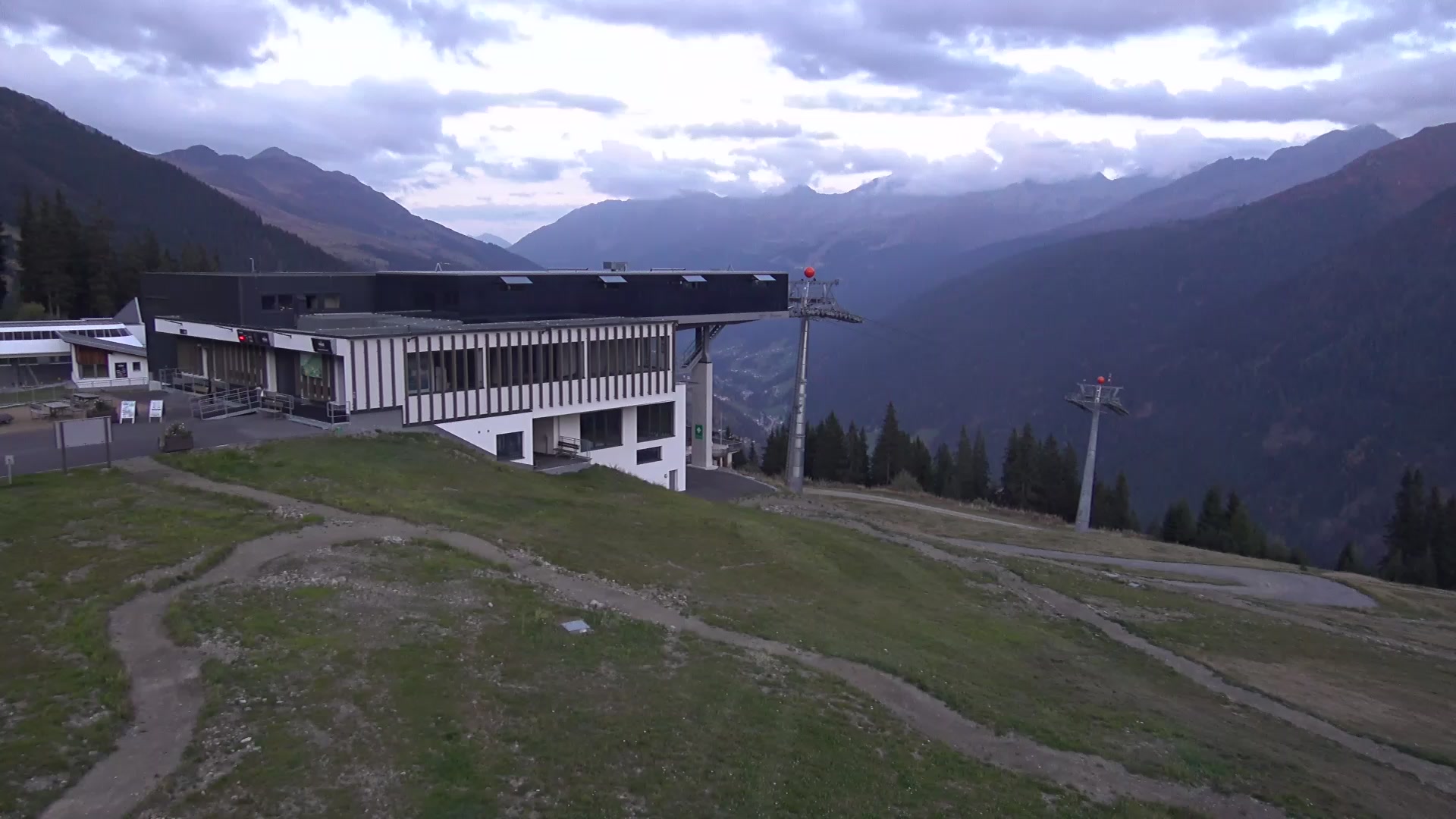 Kappl (Paznaun) Diasbahn Upper Station snow cam captured at 3 October 2026 at 6:48 pm GMT+2