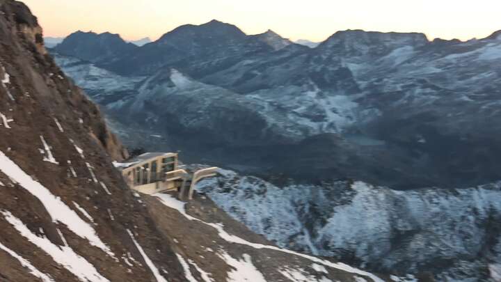 Kaprun (Kitzsteinhorn) Gipfel snow cam captured at 27 September 2026 at 7:38 pm GMT+2