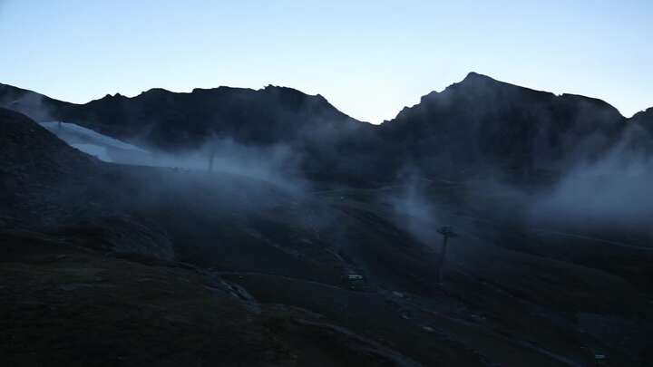 Kaprun (Kitzsteinhorn) Alpincenter snow cam captured at 17 September 2026 at 10:06 pm GMT+2