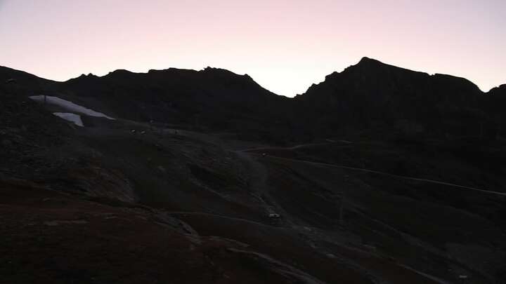 Kaprun (Kitzsteinhorn) Alpincenter snow cam captured at 22 September 2026 at 7:36 pm GMT+2
