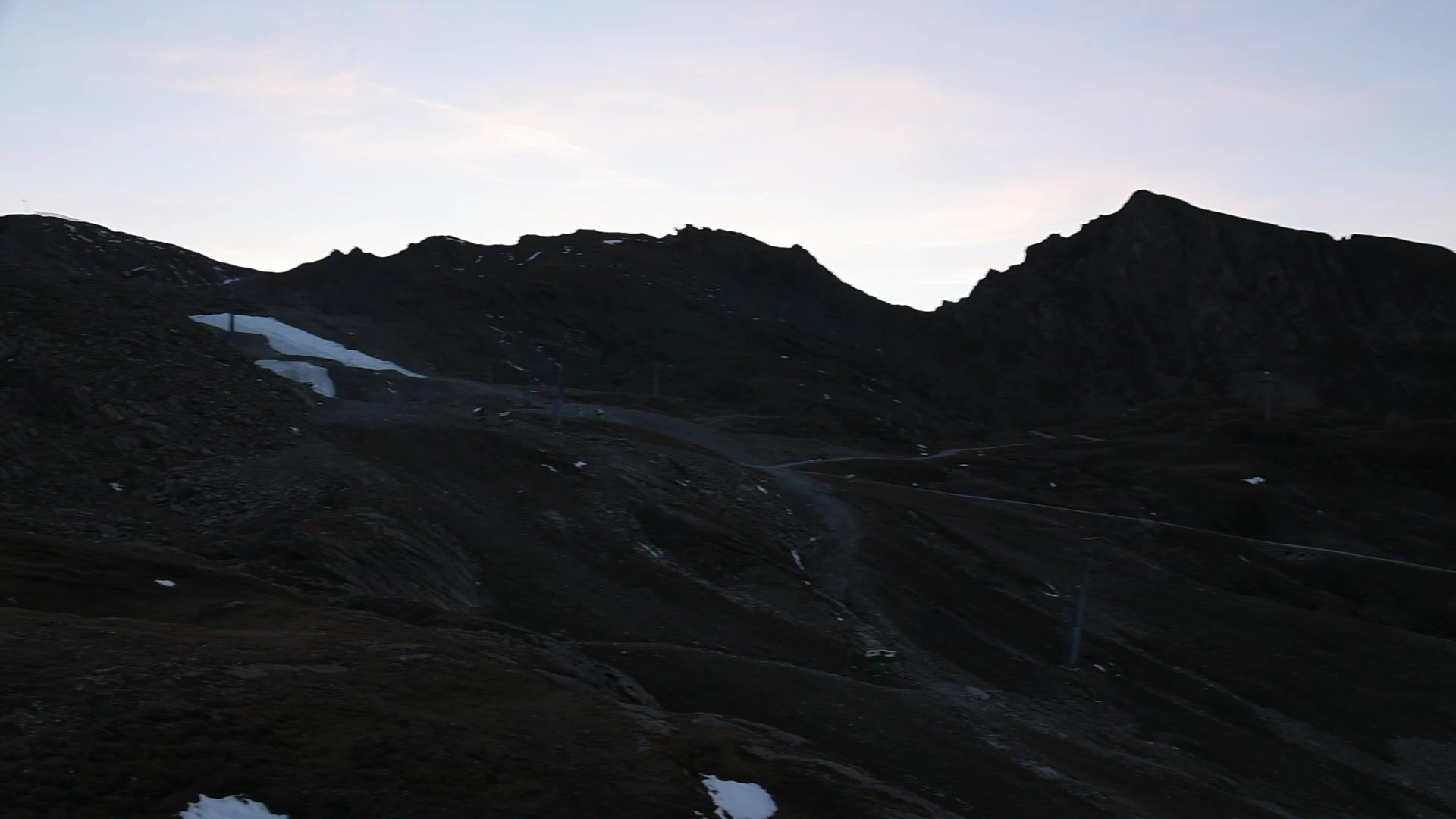 Kaprun (Kitzsteinhorn) Alpincenter snow cam captured at 3 October 2026 at 7:04 pm GMT+2