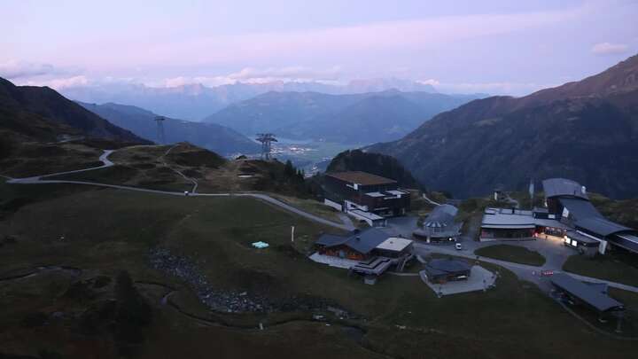 Kaprun (Kitzsteinhorn) Langwiedboden snow cam captured at 21 September 2026 at 7:47 pm GMT+2