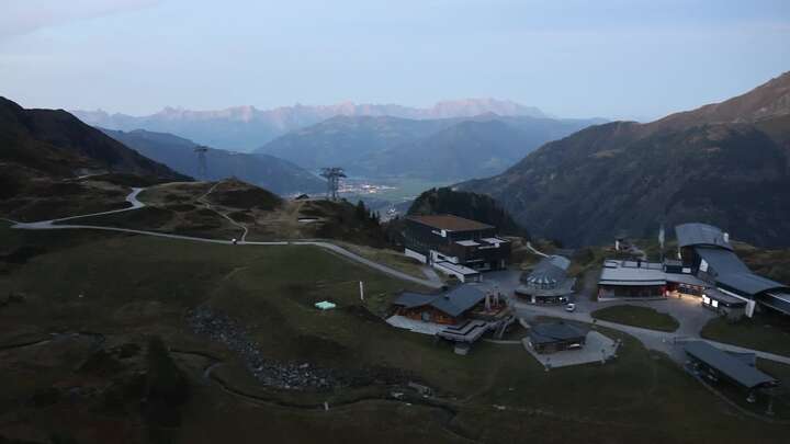 Kaprun (Kitzsteinhorn) Langwiedboden snow cam captured at 23 September 2026 at 7:39 pm GMT+2