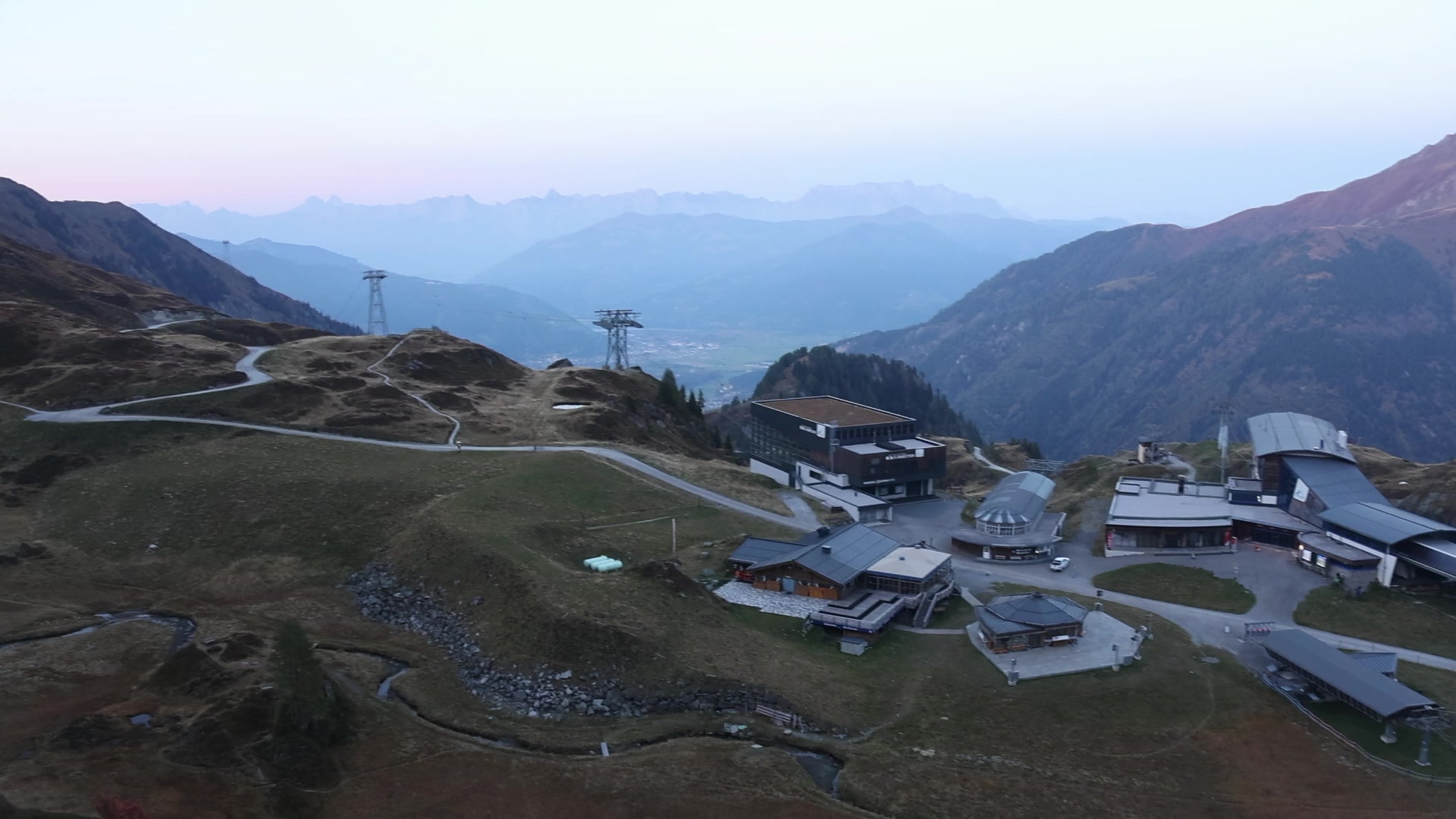 Kaprun (Kitzsteinhorn) Langwiedboden snow cam captured at 3 October 2026 at 7:04 pm GMT+2