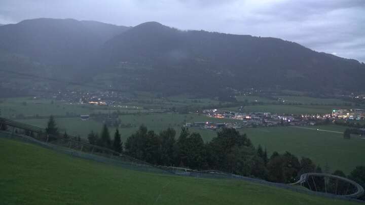 Kaprun (Kitzsteinhorn) Maiskogel snow cam captured at 18 September 2026 at 7:27 pm GMT+2