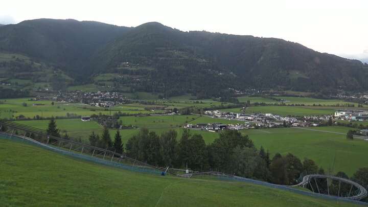 Kaprun (Kitzsteinhorn) Maiskogel snow cam captured at 22 September 2026 at 7:23 pm GMT+2