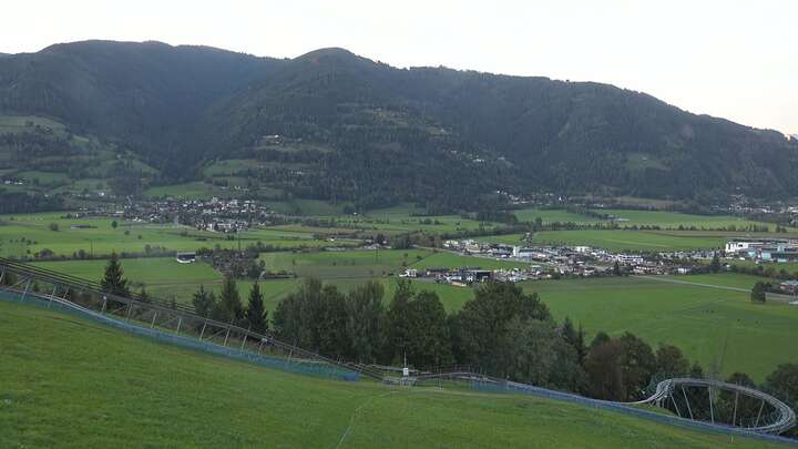 Kaprun (Kitzsteinhorn) Maiskogel snow cam captured at 25 September 2026 at 7:03 pm GMT+2