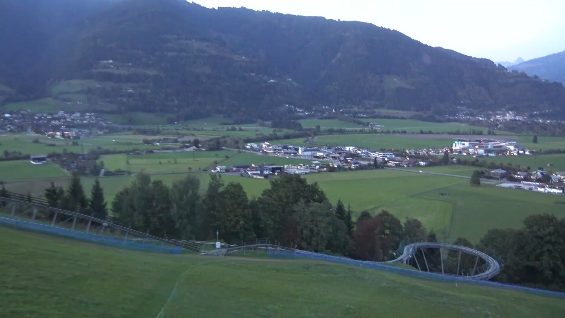 Kaprun (Kitzsteinhorn) Maiskogel snow cam captured at 3 October 2026 at 7:06 pm GMT+2