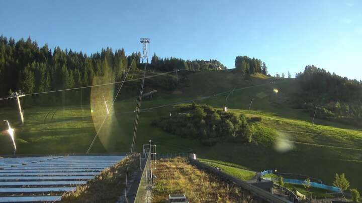 Kaprun (Kitzsteinhorn) Upper Station Maiskogelbahn snow cam captured at 15 September 2026 at 6:39 pm GMT+2