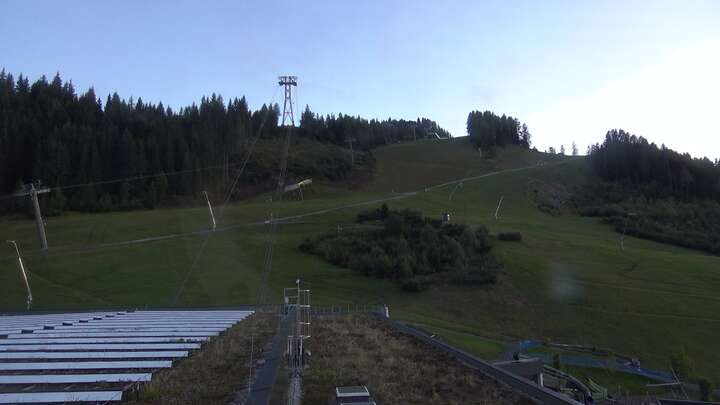 Kaprun (Kitzsteinhorn) Upper Station Maiskogelbahn snow cam captured at 17 September 2026 at 10:06 pm GMT+2