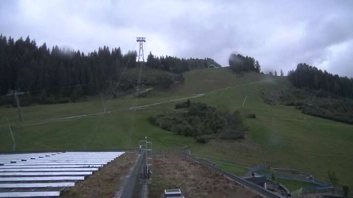 Kaprun (Kitzsteinhorn) Upper Station Maiskogelbahn snow cam captured at 18 September 2026 at 7:27 pm GMT+2