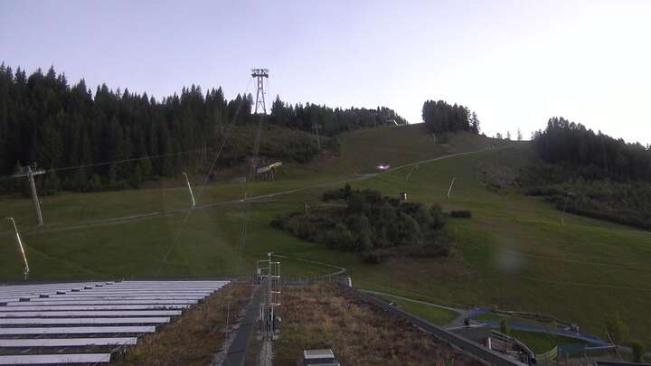 Kaprun (Kitzsteinhorn) Upper Station Maiskogelbahn snow cam captured at 22 September 2026 at 7:23 pm GMT+2