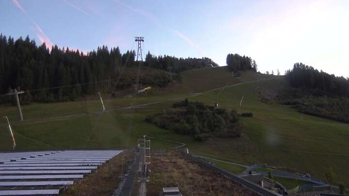 Kaprun (Kitzsteinhorn) Upper Station Maiskogelbahn snow cam captured at 23 September 2026 at 7:23 pm GMT+2