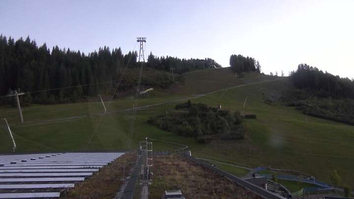 Kaprun (Kitzsteinhorn) Upper Station Maiskogelbahn snow cam captured at 26 September 2026 at 7:19 pm GMT+2