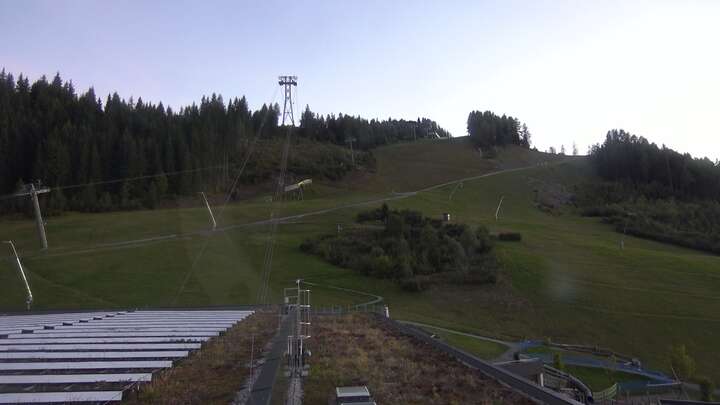 Kaprun (Kitzsteinhorn) Upper Station Maiskogelbahn snow cam captured at 27 September 2026 at 7:22 pm GMT+2