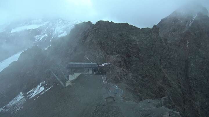 Kaunertal Karlesjochbahn snow cam captured at 18 September 2026 at 7:42 pm GMT+2